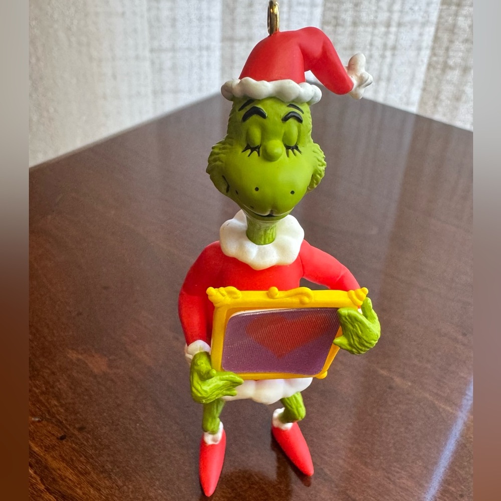 Hallmark Grinch Ornament - Two Sizes Too Small